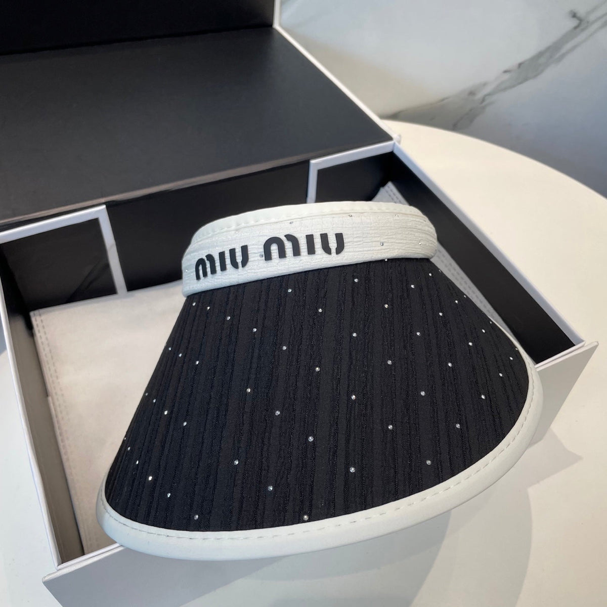 MIU MIU MM FASHION VISOR CAP IN WHITE MIX BLACK FABRIC