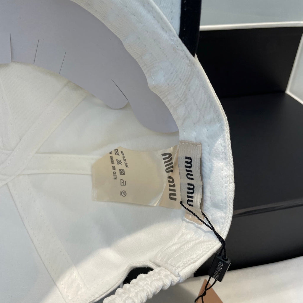 MIU MIU MM BASEBALL CAP IN WHITE AND BLACK FABRIC STYLE 1