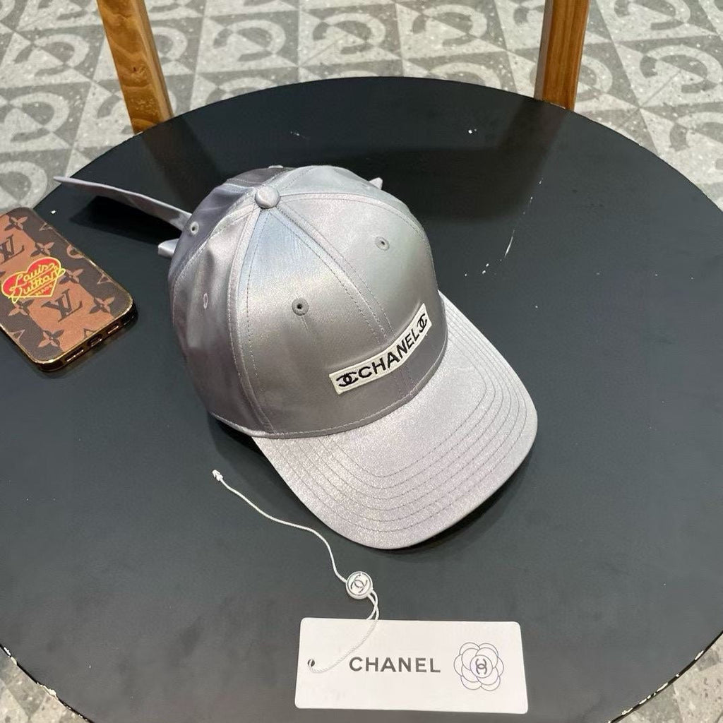 CHANEL BASEBALL HAT IN SILVER SILK SATIN 404865