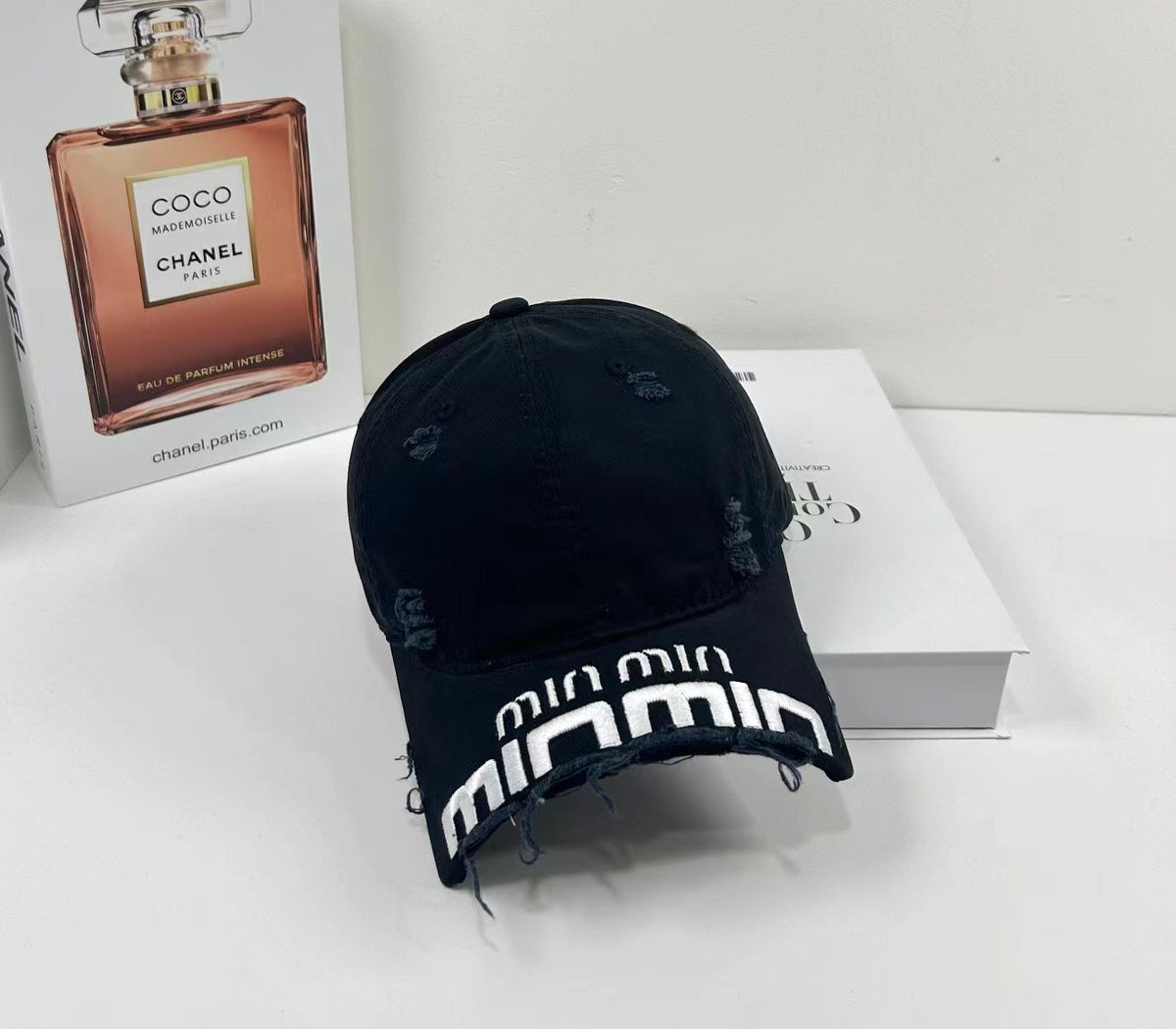 MIU MIU MM DISTRESSED EMBROIDERED BASEBALL CAP DENIM