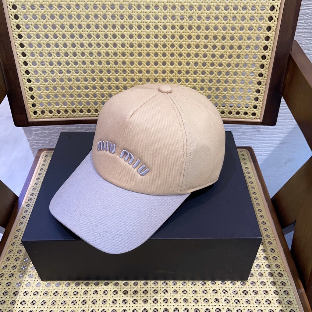 MIU MIU MM BASEBALL CAP IN LIGHT BEIGE AND PURPLE FABRIC WITH LOGO EMBROIDERY