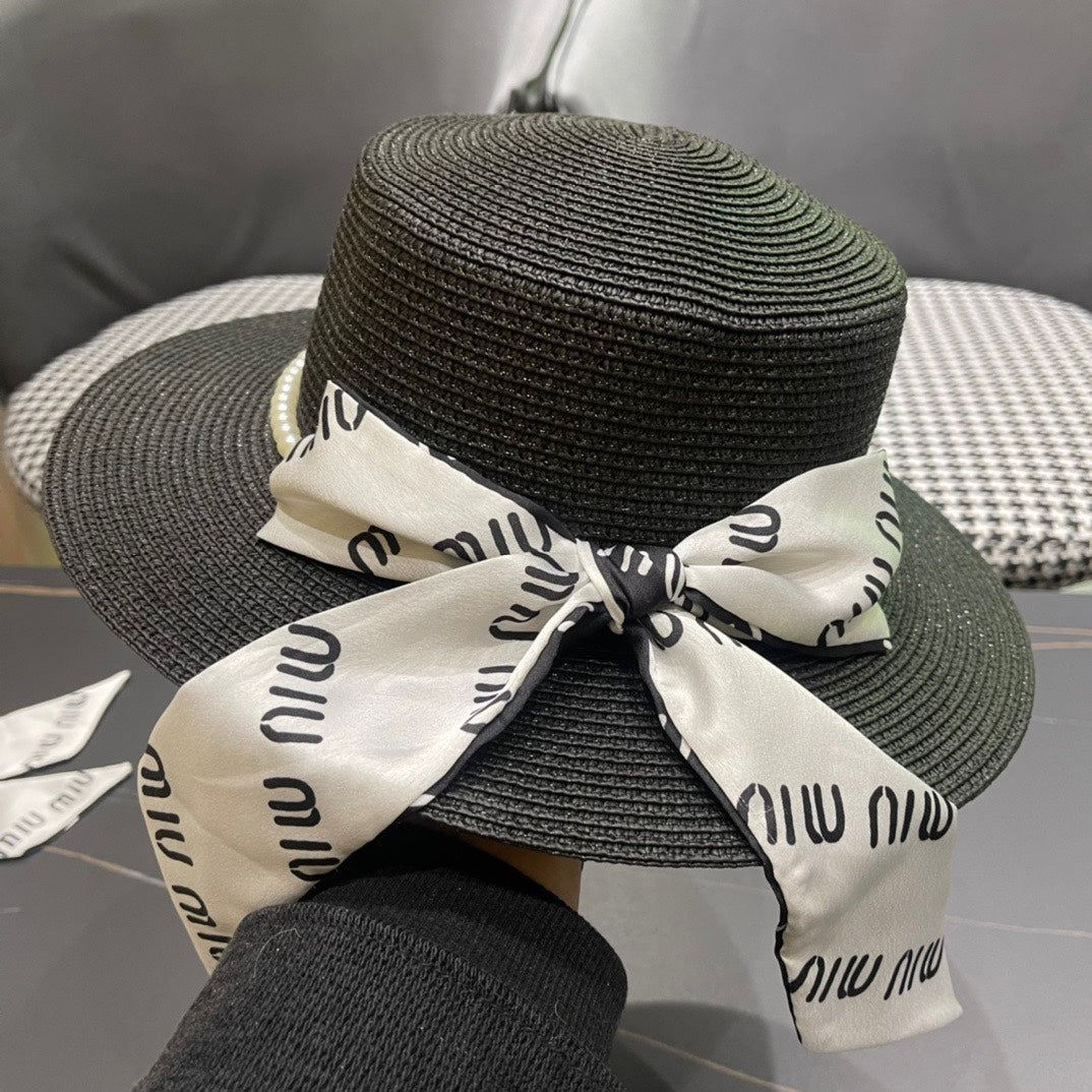 MIU MIU MM SMALL-BRIM STRAW HAT IN BLACK AND PEARL EMBELLISHED