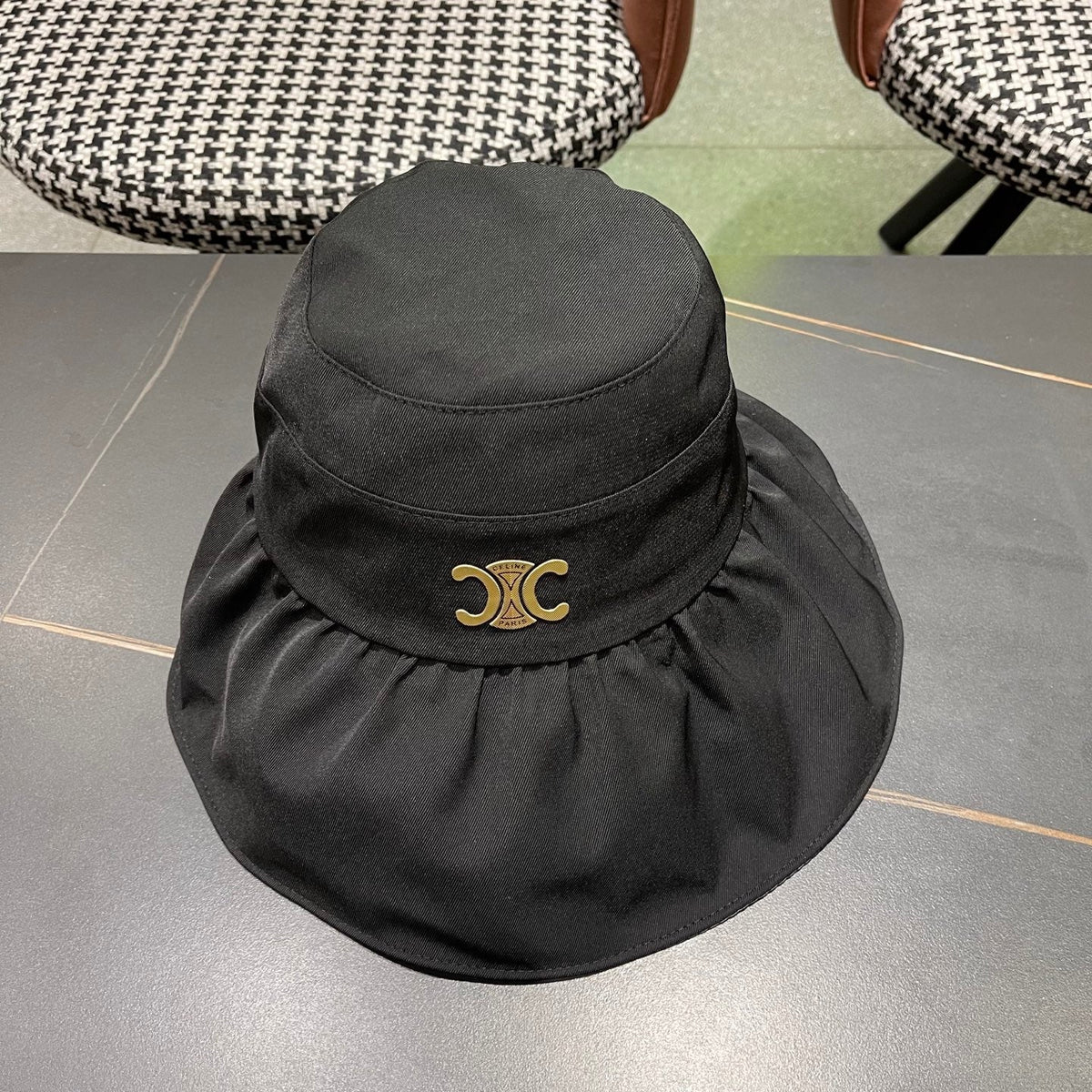 CELINE 25S BUCKET HAT 734583 IN BLACK